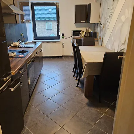 Vandrarhem Monteurzimmer Karma *