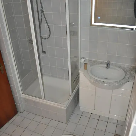 Hostel Monteurzimmer Karma