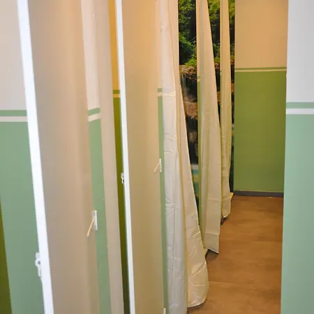 Hostel Monteurzimmer Karma *