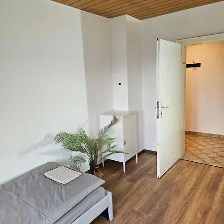 Vandrarhem Monteurzimmer Karma