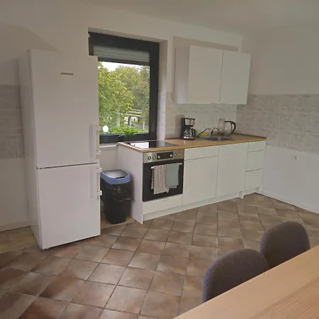 Monteurzimmer Karma Vandrarhem *