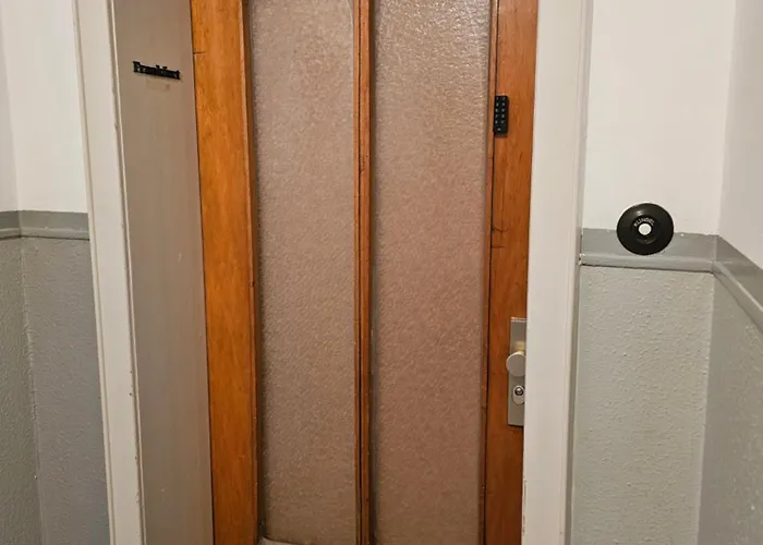 ホステル Monteurzimmer Karma ゲルゼンキルヒェン