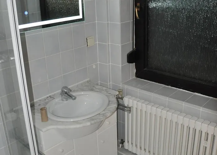 Hostel Monteurzimmer Karma *