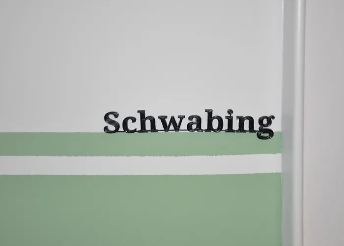 Monteurzimmer Karma ホステル *