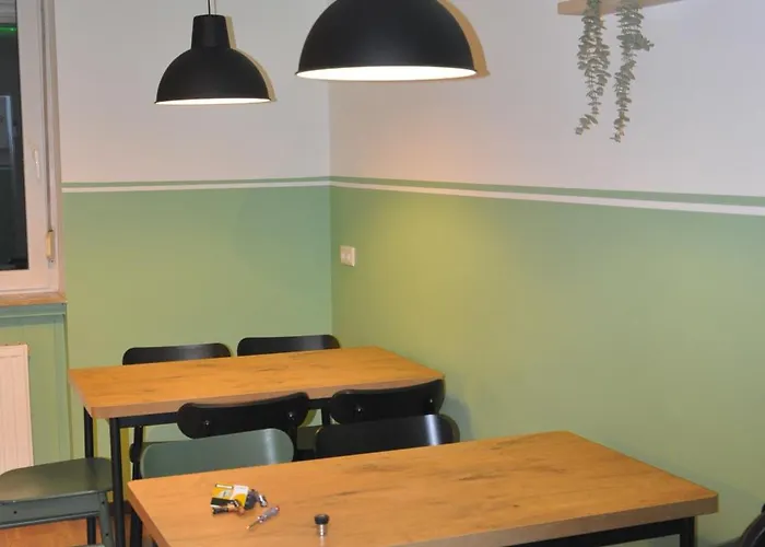 Monteurzimmer Karma ホステル ゲルゼンキルヒェン